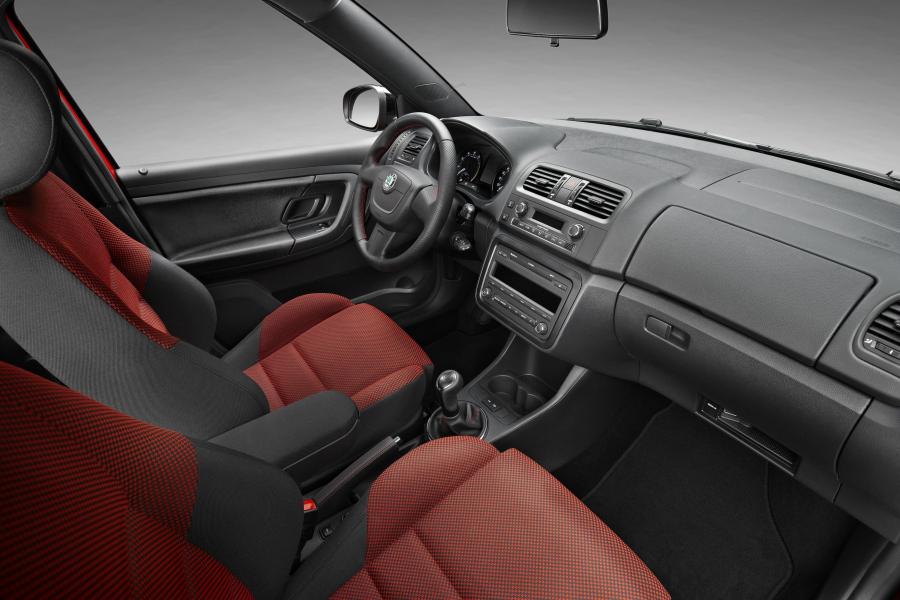  Skoda Fabia Monte Carlo 2011 года  (фото 2 из 15)